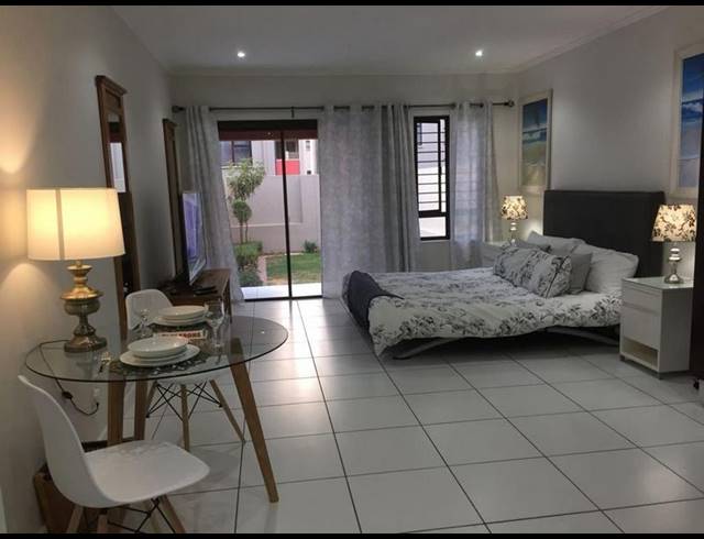 1 BEDROOM PROPERTY TO RENT IN FOURWAYS
